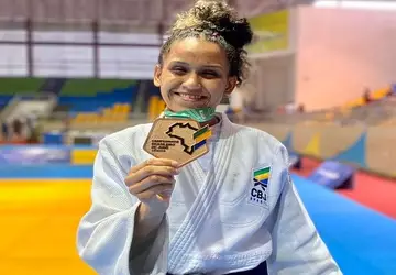 Aléxia Nascimento vence a número um do ranking nacional e conquista o penta no brasileiro de judô